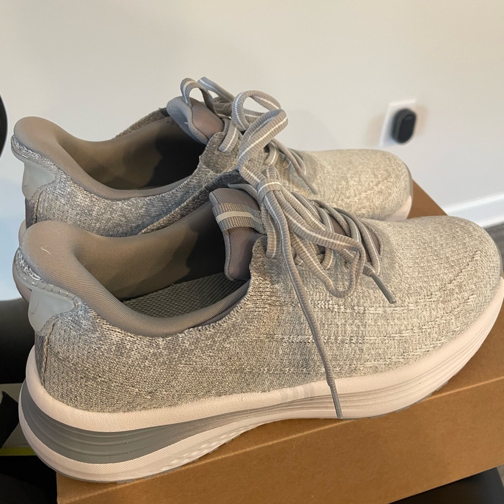 Nira Hands-Free OrthOFeet Tennis Shoes